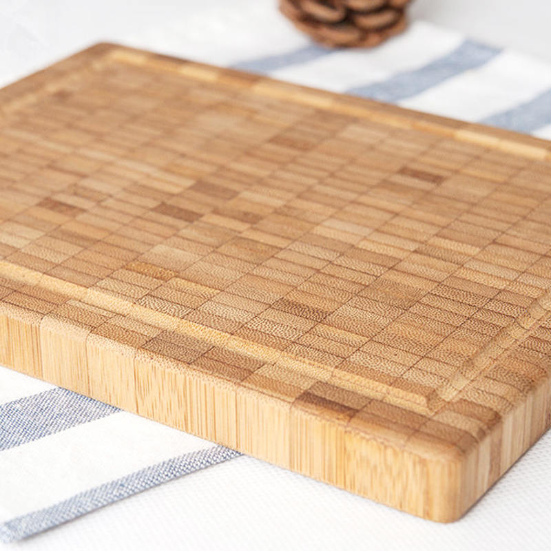 Bamboo cutting board 