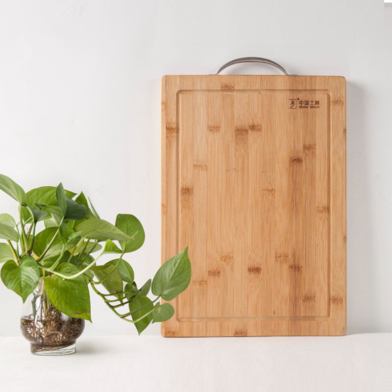 Bamboo cutting board 